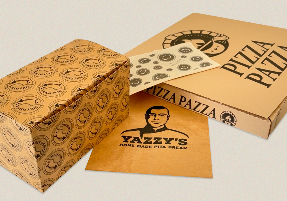 Eget logo på emballage Forskellige emballageprodukter med logoer på