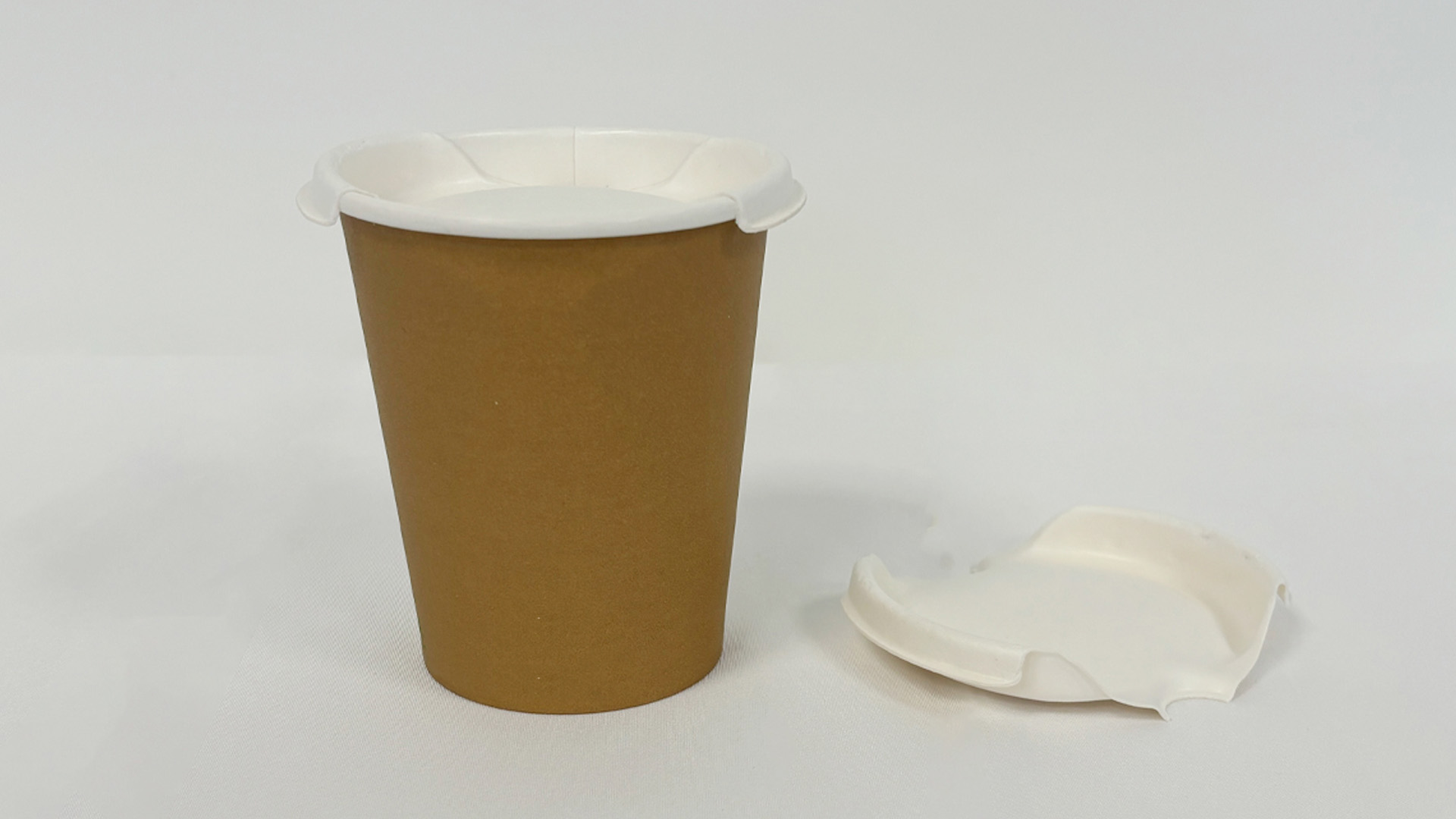 Bekvemmeligt design Kop med låg